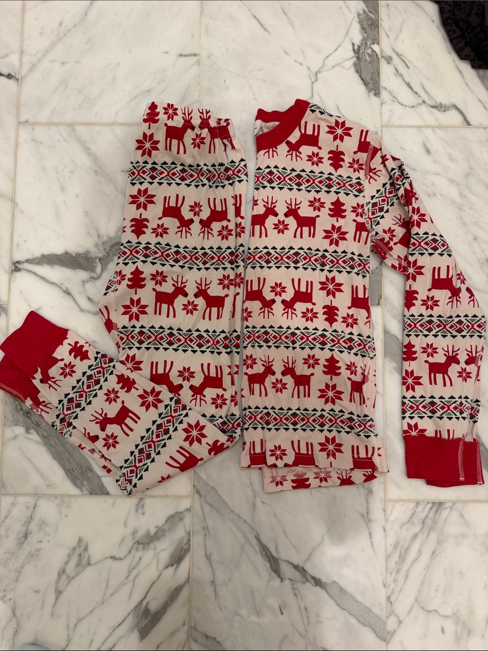 Hanna Andersson Red Reindeer Holiday Pajama Set